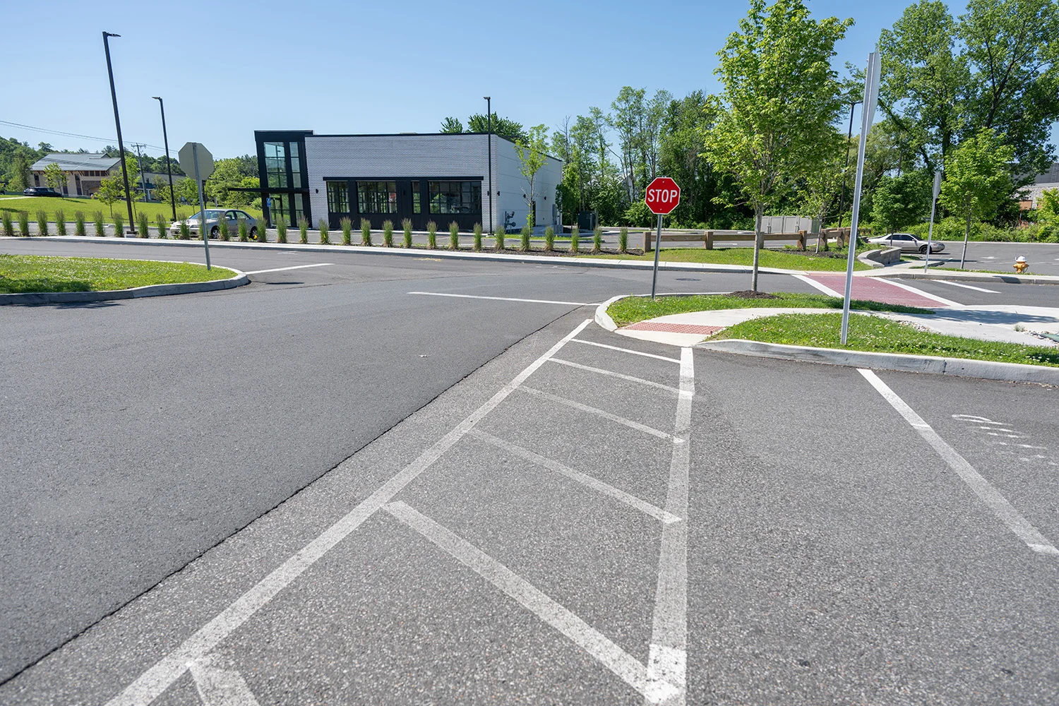 S Windsor Cedar Ave 0244.webp